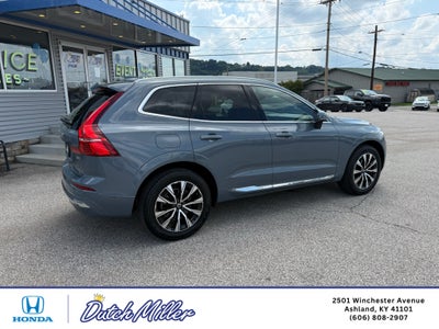 2023 Volvo XC60 Plus Bright Theme