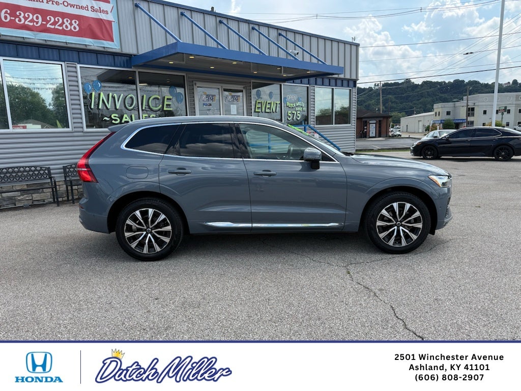 2023 Volvo XC60 Plus Bright Theme