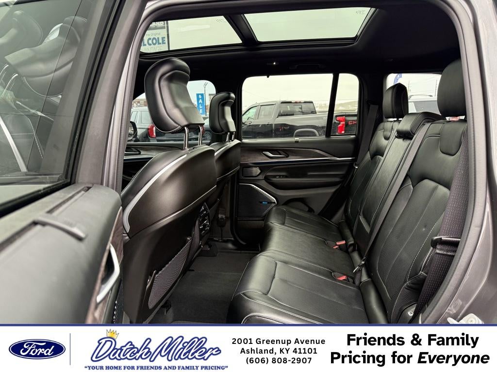 2022 Jeep Grand Cherokee 4xe Overland