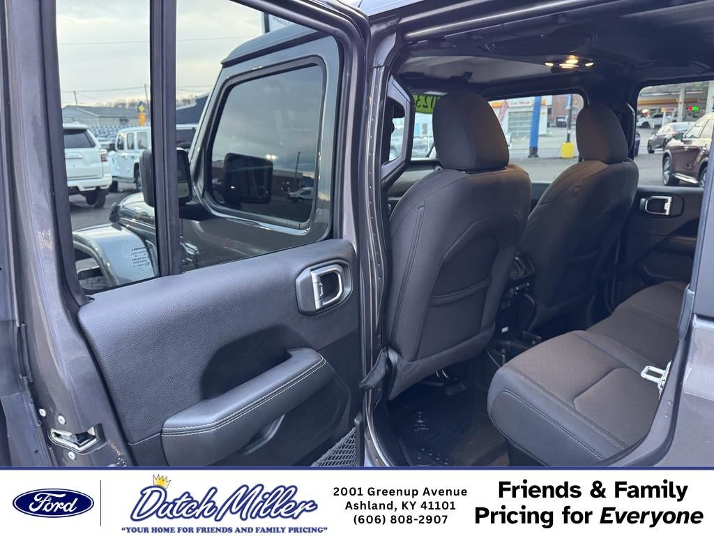 2023 Jeep Gladiator Overland