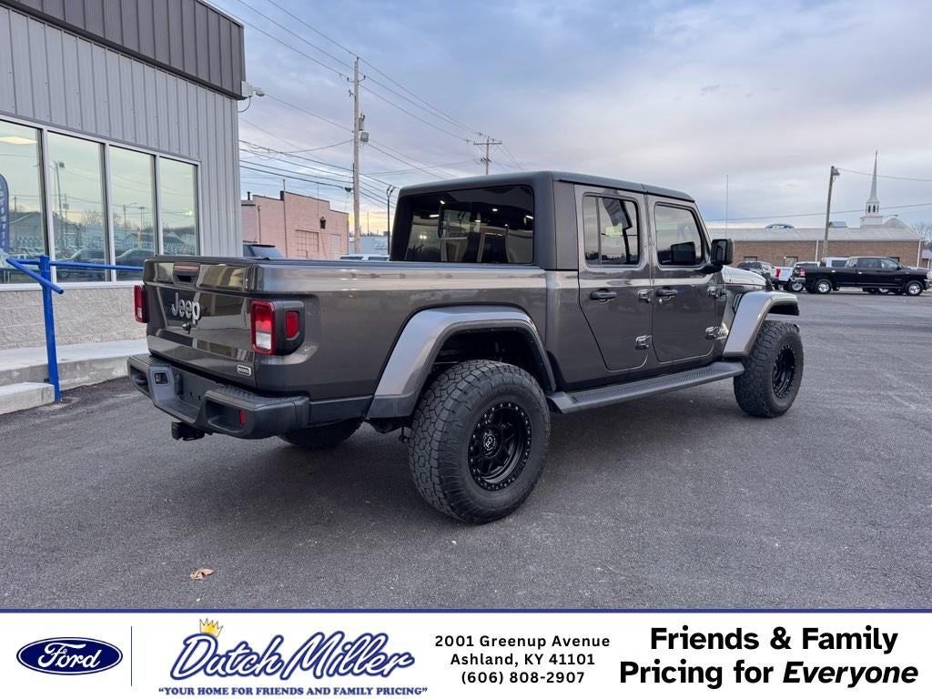 2023 Jeep Gladiator Overland
