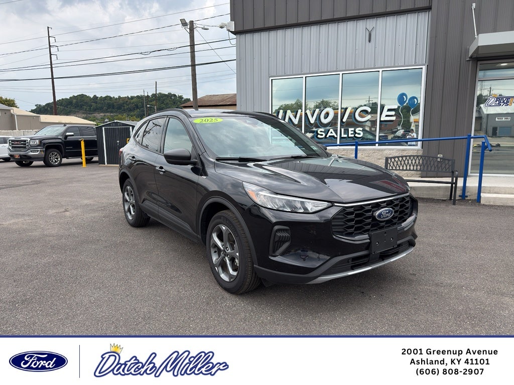 2025 Ford Escape ST-Line