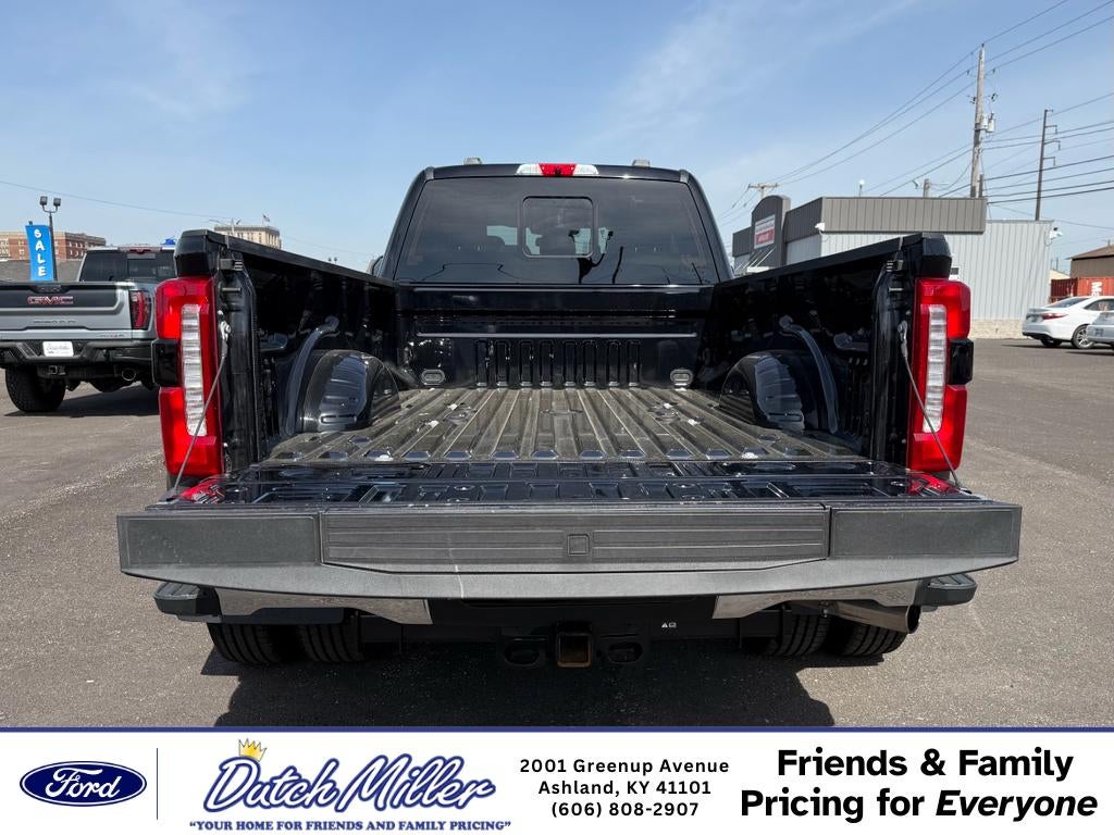 2025 Ford F-350 LARIAT