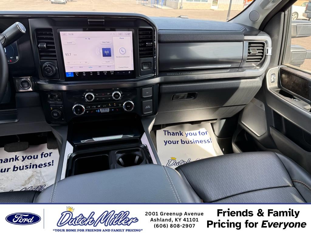 2025 Ford F-350 LARIAT
