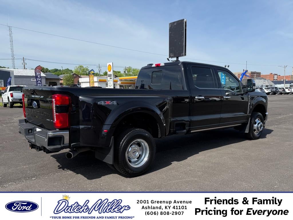 2025 Ford F-350 LARIAT