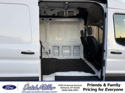 2023 Ford E-Transit Base