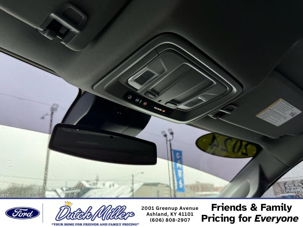 2024 Chevrolet Silverado Custom