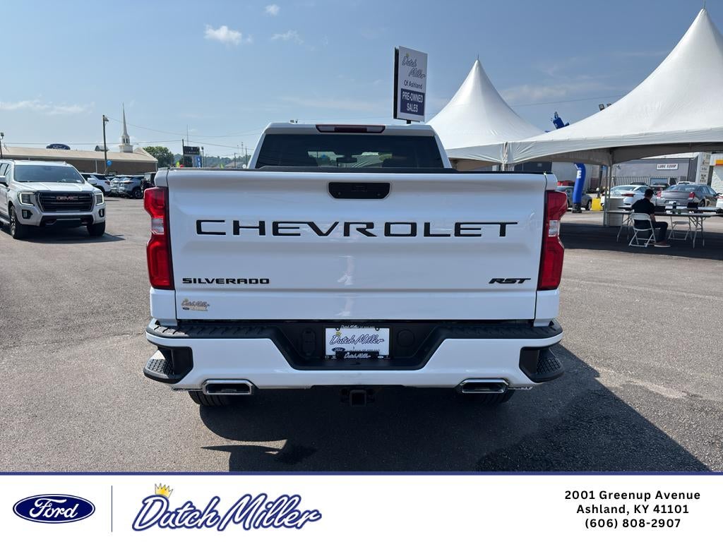 2021 Chevrolet Silverado RST