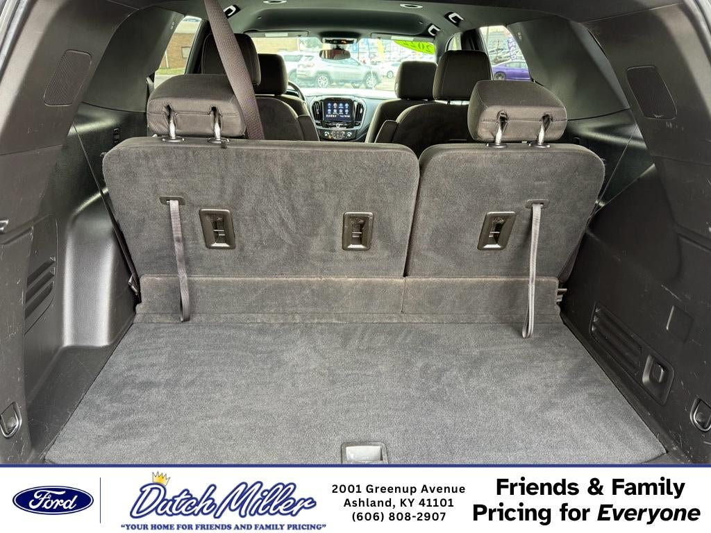 2022 Chevrolet Traverse LT Cloth