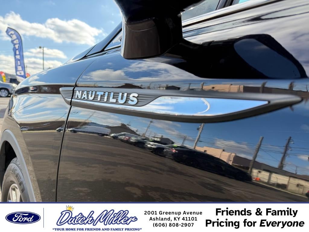 2020 Lincoln Nautilus Reserve