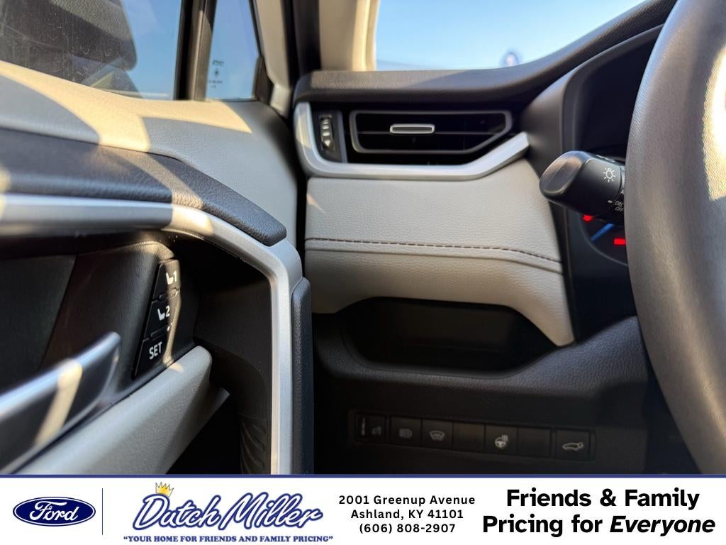 2023 Toyota RAV4 Hybrid Hybrid XLE Premium