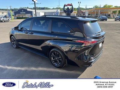 2025 Toyota Sienna XSE