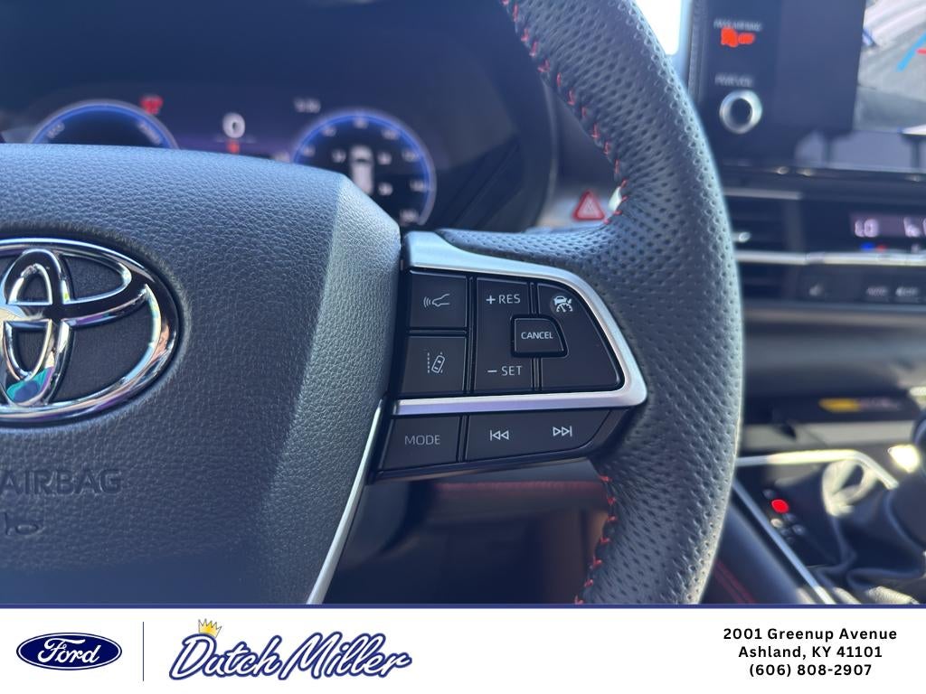 2025 Toyota Sienna XSE