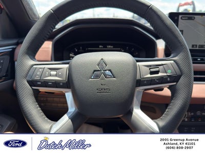 2025 Mitsubishi Outlander SEL
