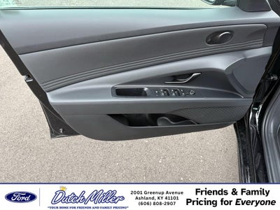 2025 Hyundai Elantra SEL Sport